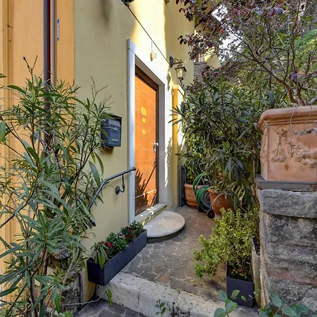 Castello Luxury - Rosa Daire *