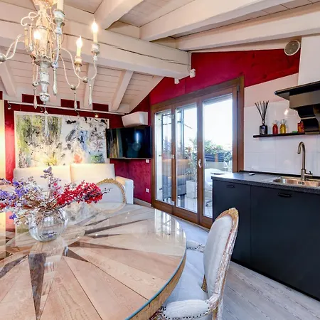 Castello Luxury - Rosa Lägenhet Desenzano del Garda